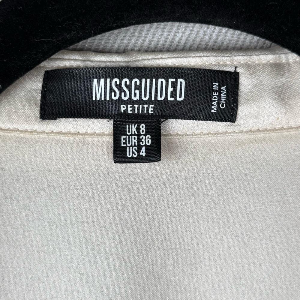 Missguided Satin Like Mid Fit Button Up Blouse with Collar - Size 4 in Cream - Picture 4 of 10